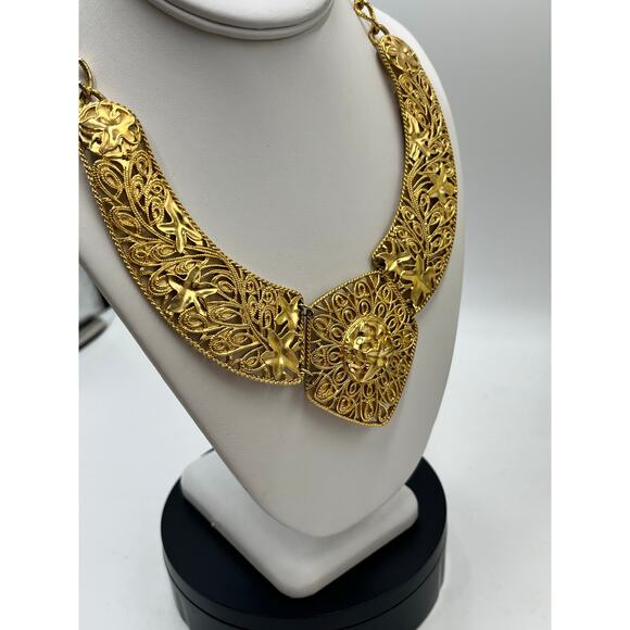 JOSE MARIA BARRERA Avon Spanish Falling Leaves Statement Filigree Bib Necklace - Picture 3 of 10